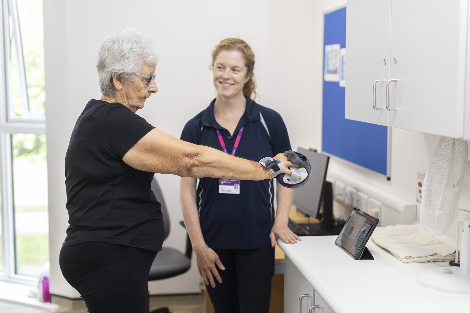 patient with Neurological Physiotherapist