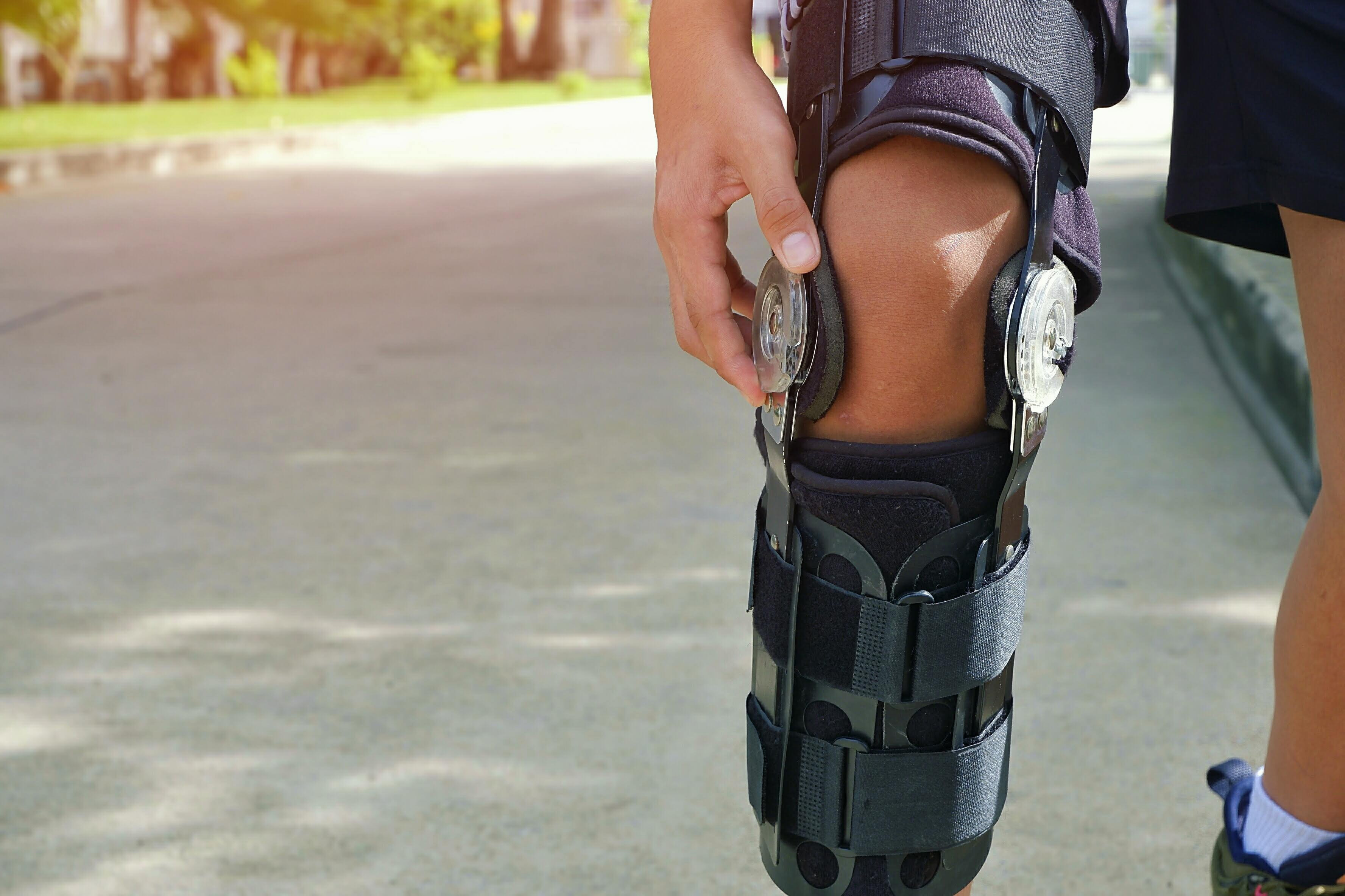 Image of a knee based orthoses providing stability to knee and lower limb function